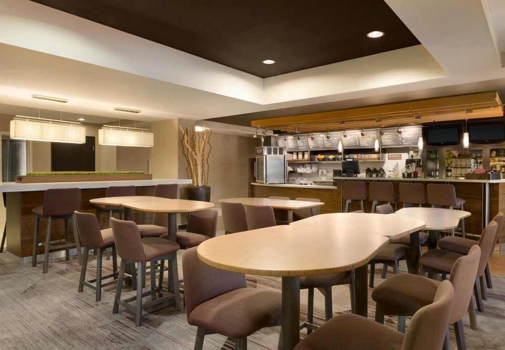 布卢明顿普林万怡酒店 外观 照片